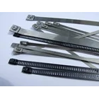 PANDUIT Stainless Steel Cable Ties 2